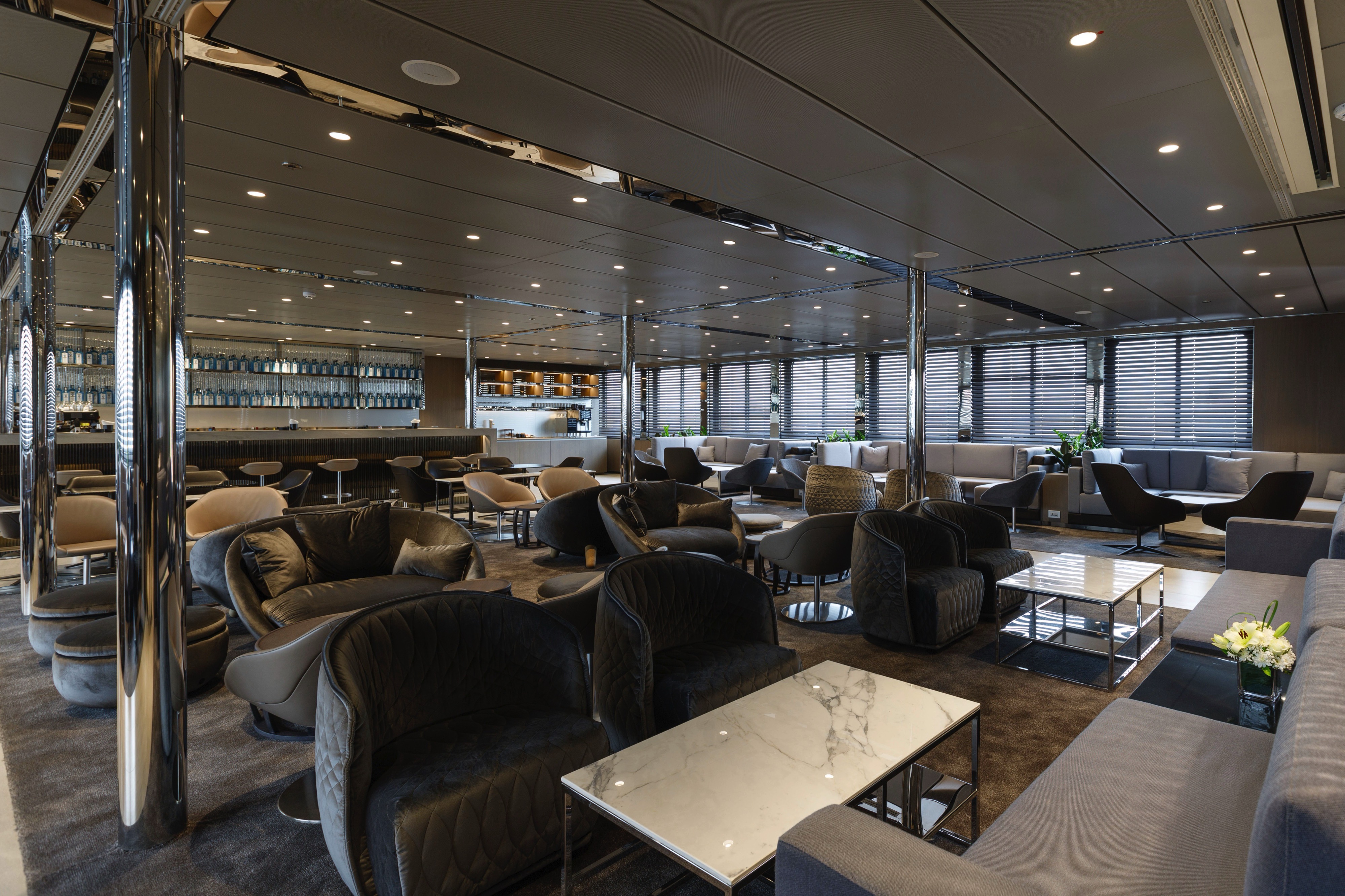 Emerald Sakara - Amici Bar & Lounge